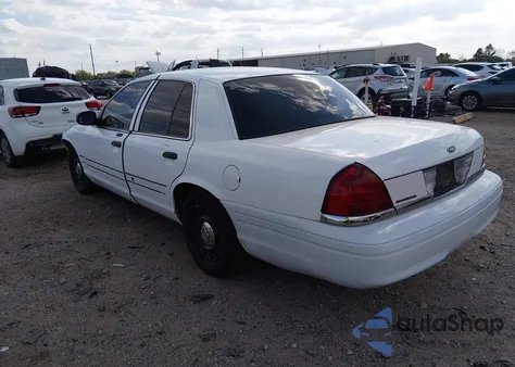 2008 Ford Crown Victoria Standard z USA, uszkodzony, nr VIN 2FAFP73VX8X115925